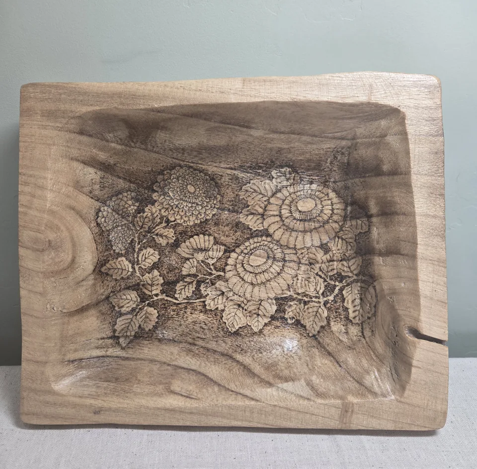 Hand-Carved Wooden Bowl with Floral Design – Rustic Farmhouse Decor