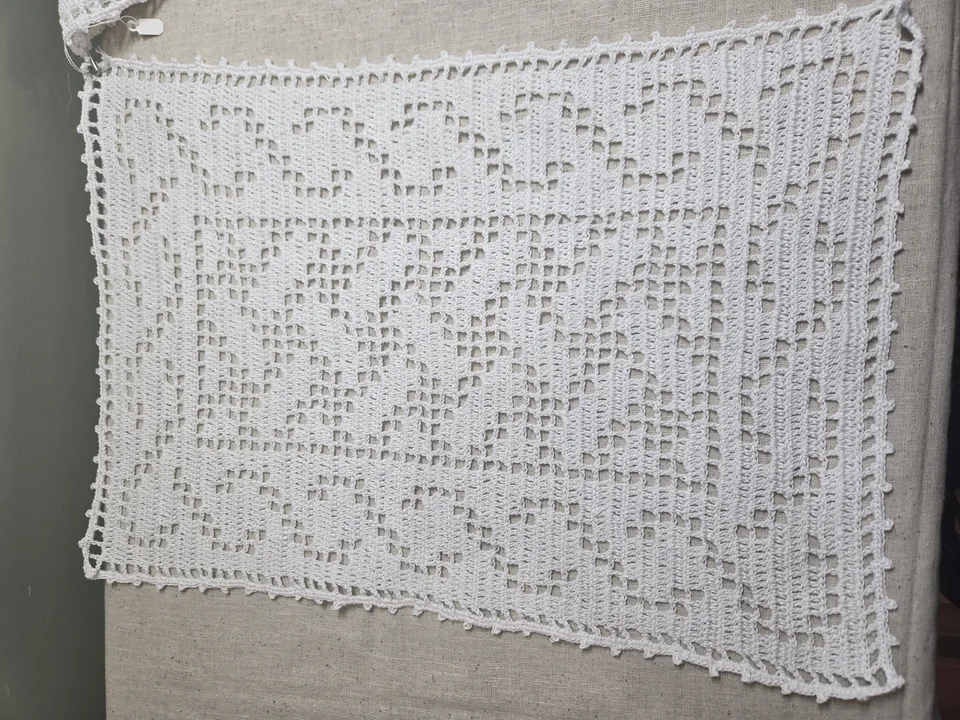 Hearts & Vines Crochet Placemat Set
